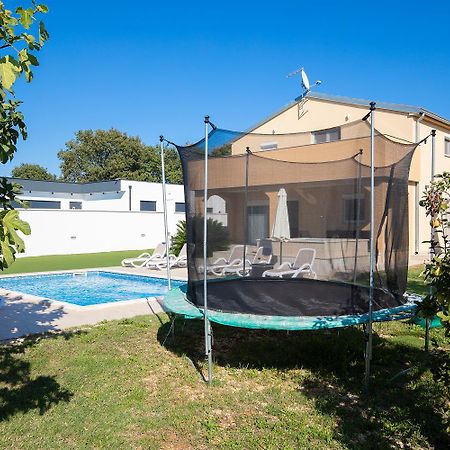 מדולין Villa Suhalj מראה חיצוני תמונה