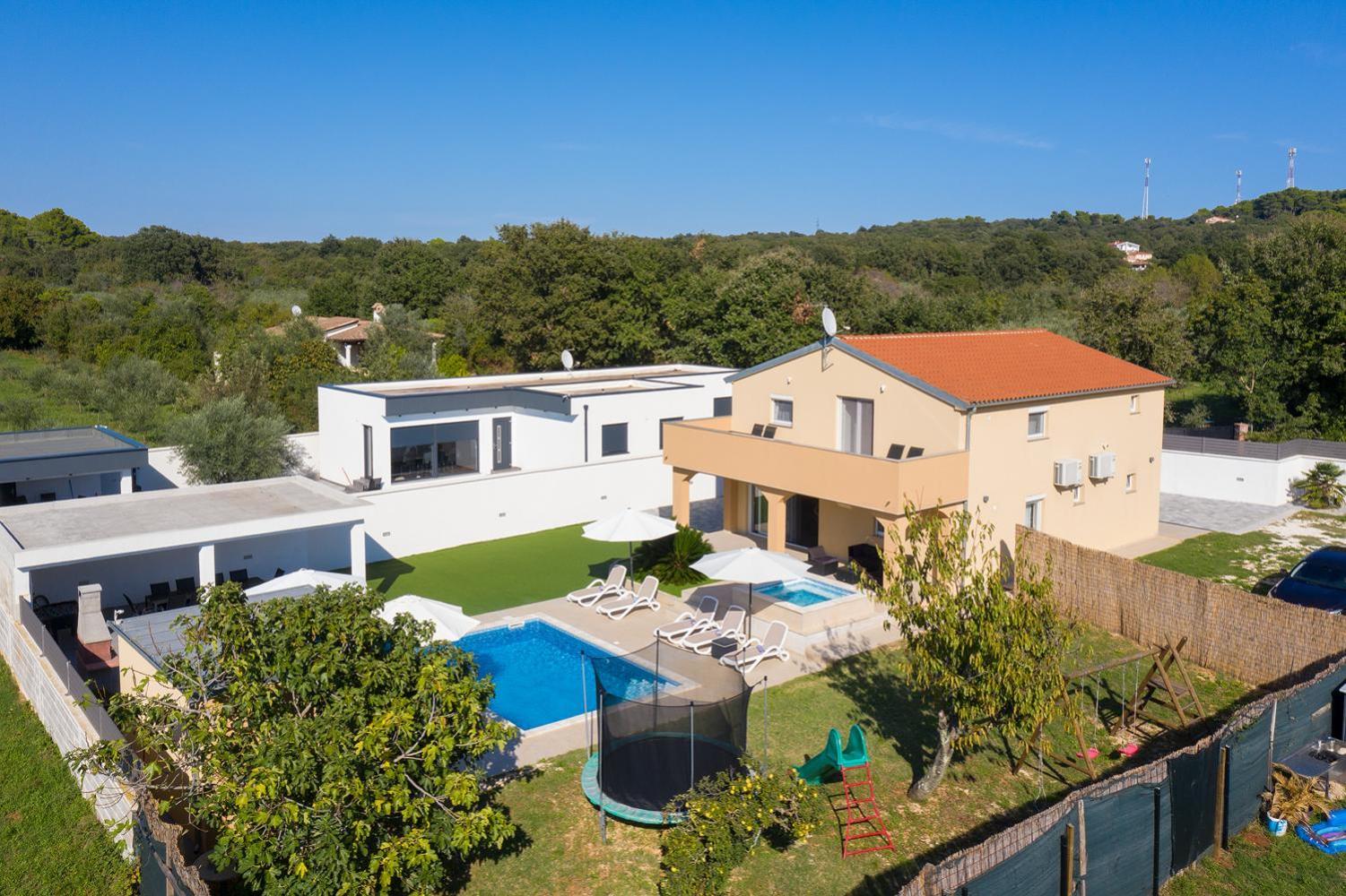מדולין Villa Suhalj מראה חיצוני תמונה