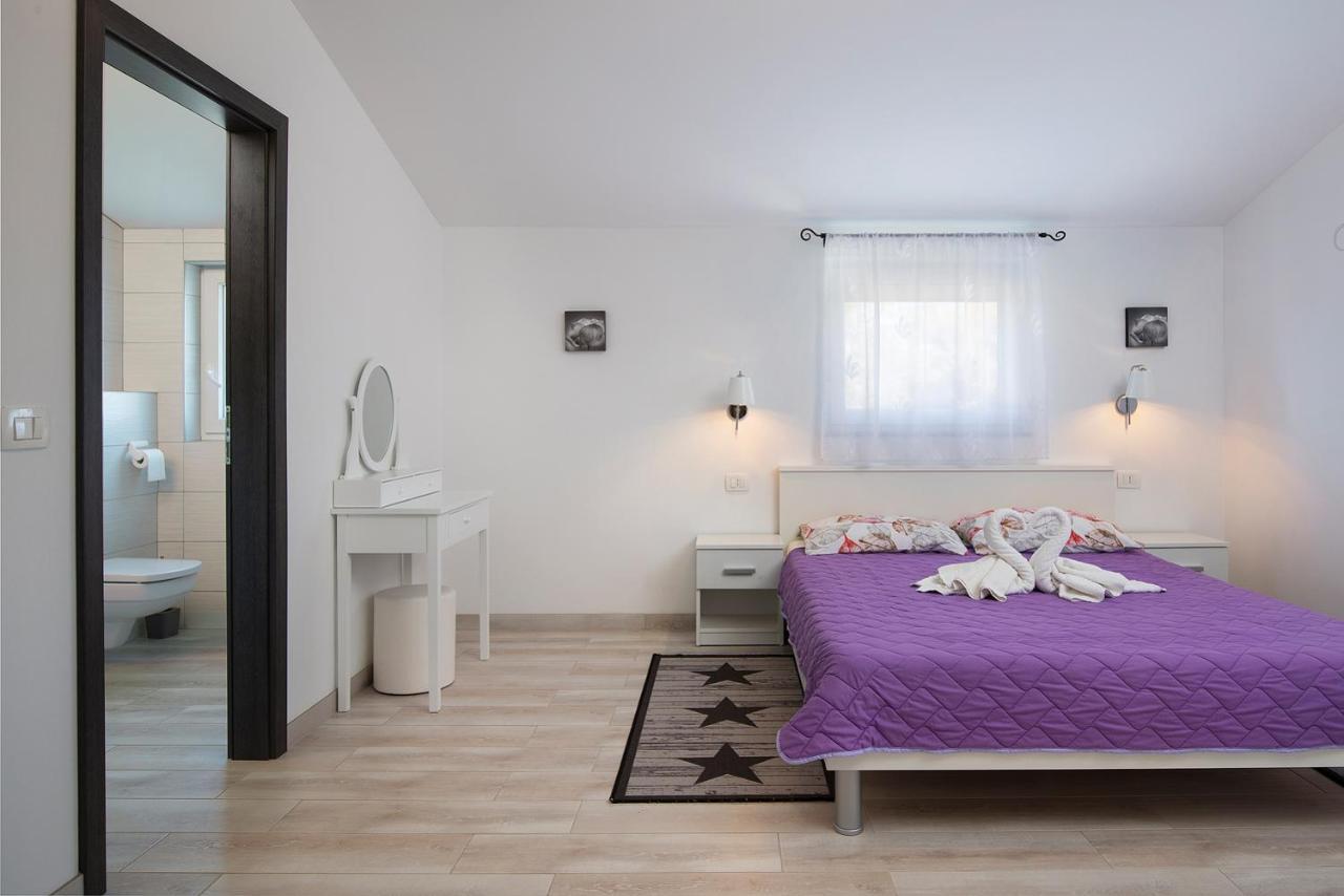 מדולין Villa Suhalj מראה חיצוני תמונה